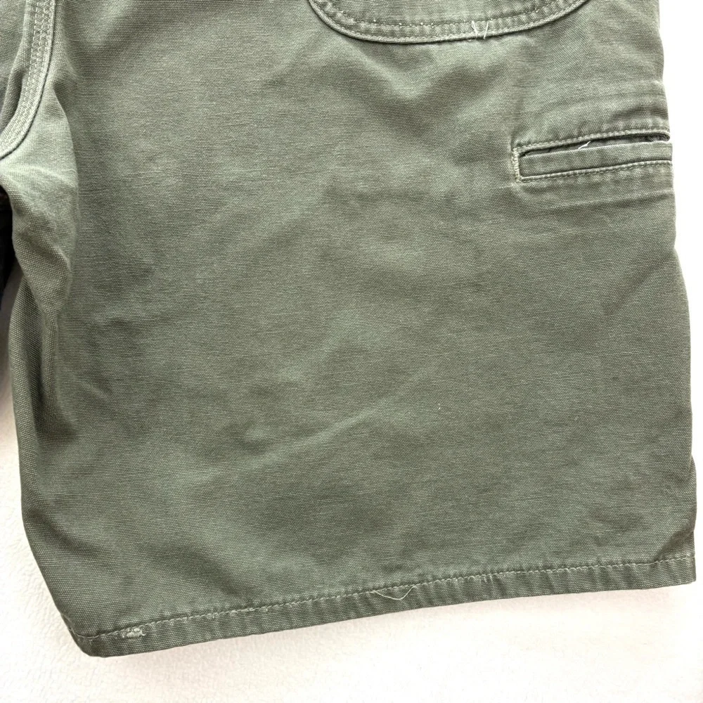 Vintage “90’s” Carhartt Men's Army Green Canvas Carpenter Knee Length Short (42)